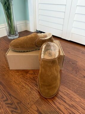 UGG Women’s Chestnut Suede Slip-On Slippers